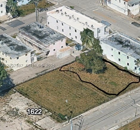1646 NW 1st CT
