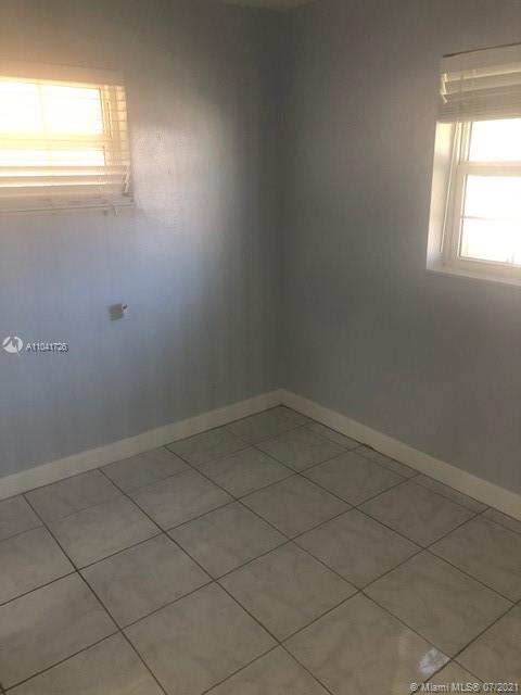 GOLD KEY VILLAS - Residential