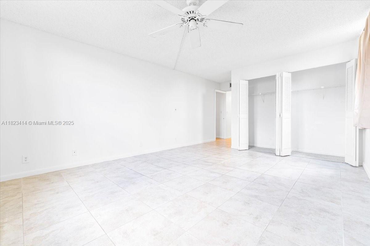 LE CHATEAU CONDO - Residential