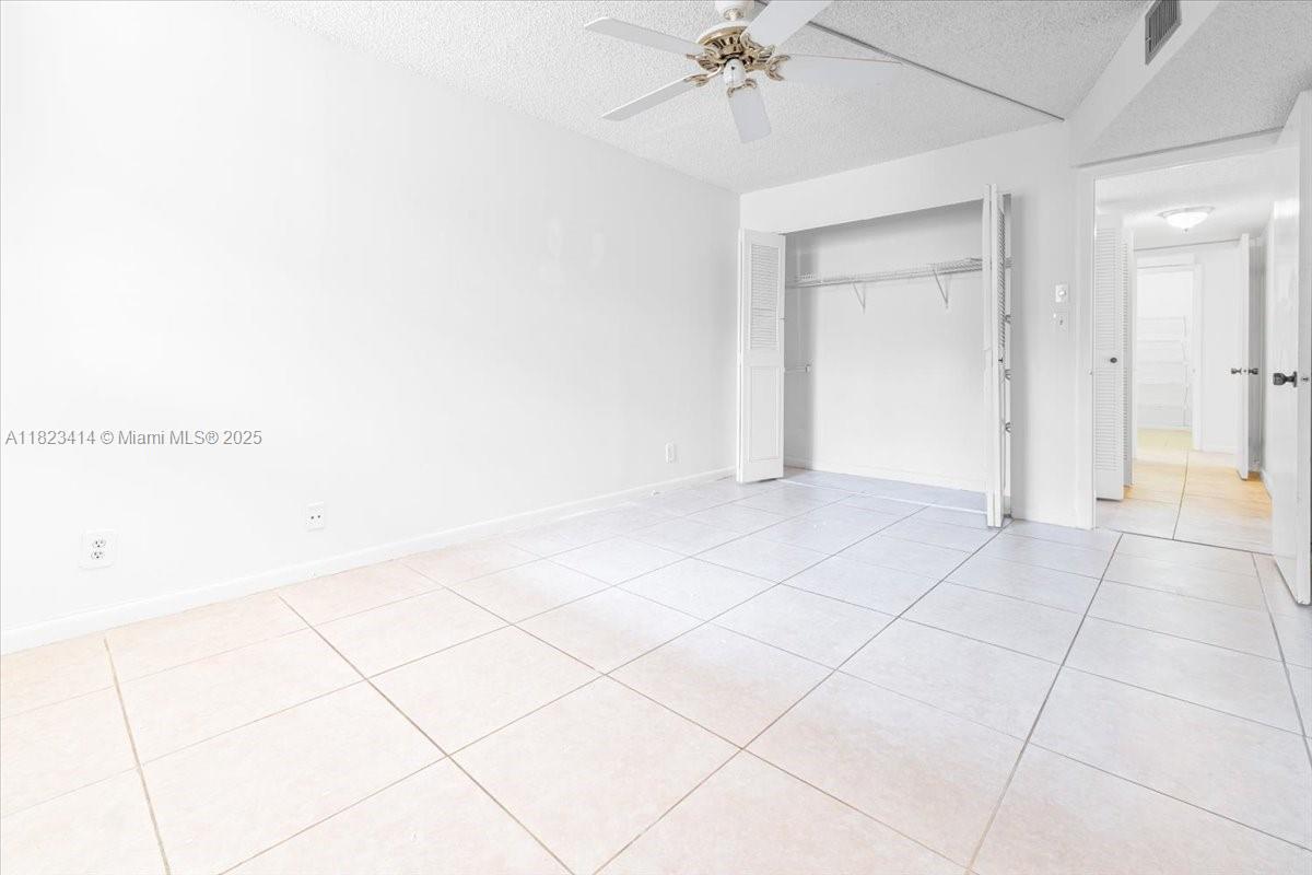 LE CHATEAU CONDO - Residential