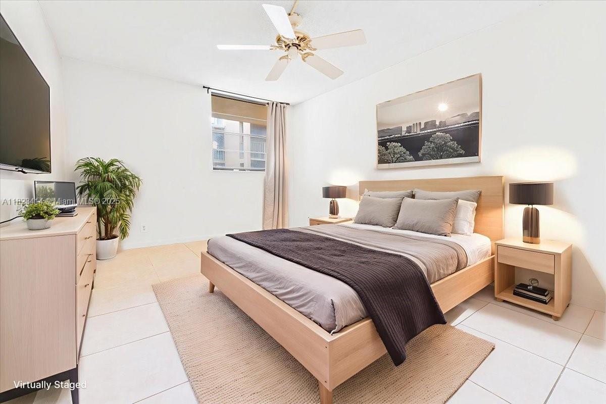 LE CHATEAU CONDO - Residential