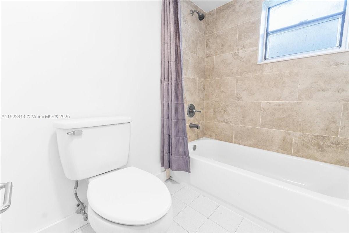 LE CHATEAU CONDO - Residential