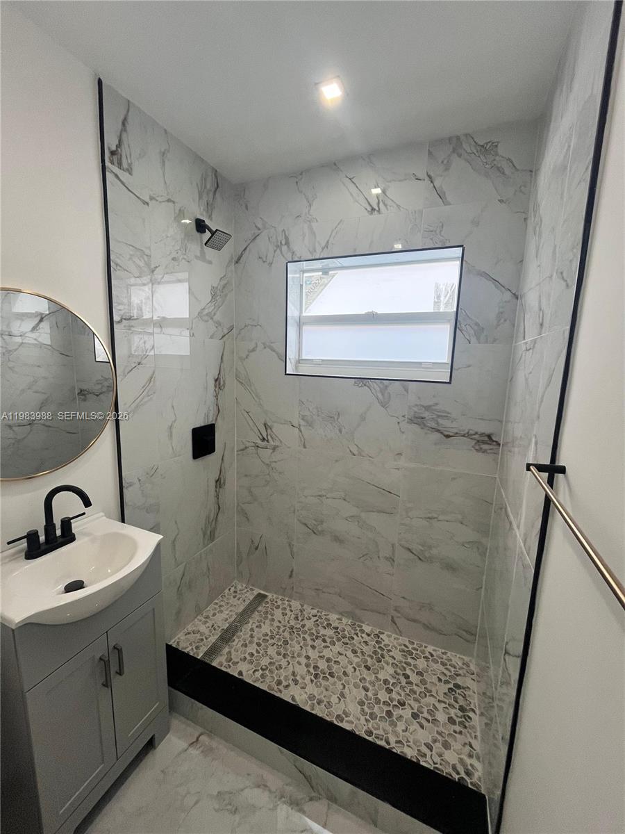 HOLLYWOOD SOUTH SIDE ADD - Residential Lease