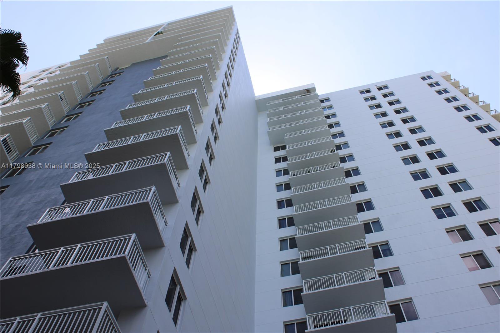 850 N Miami Ave W-1801