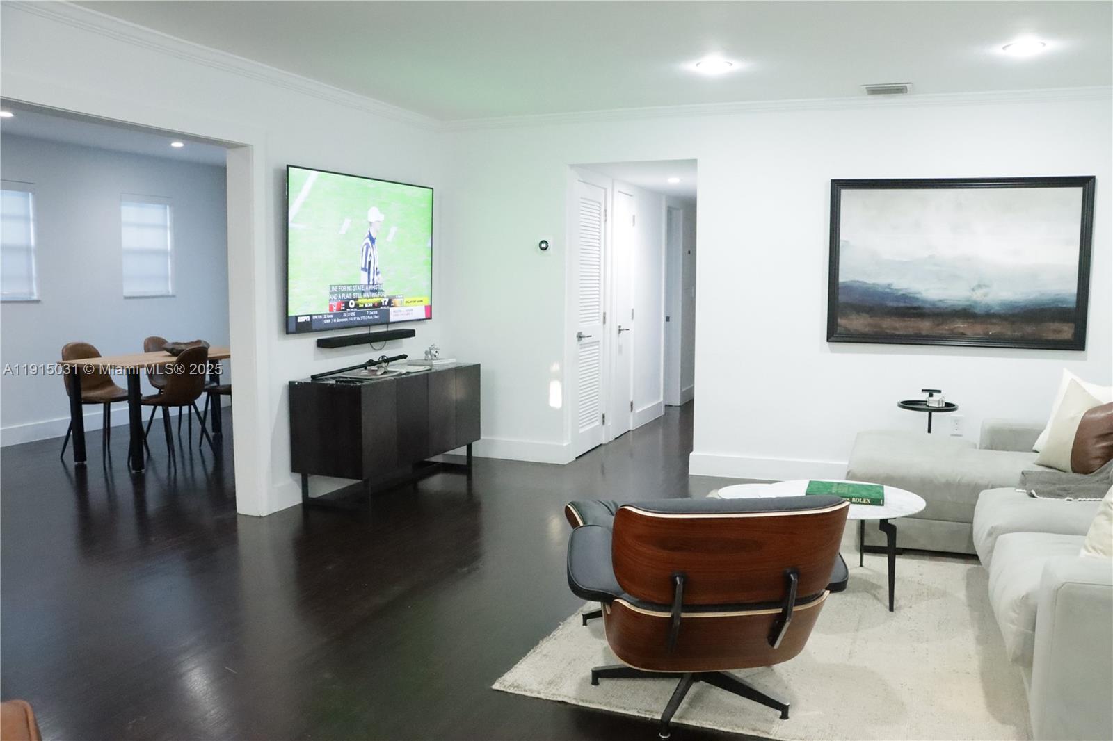 CORAL GABLES COUNTRY CLUB - Residential Lease