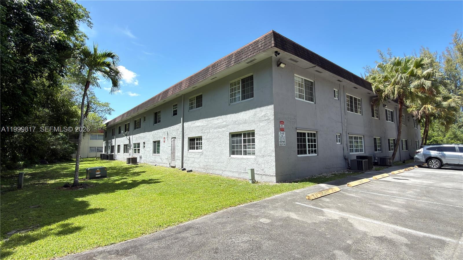 GOLF MANOR BLDG B CONDO - Residential Lease