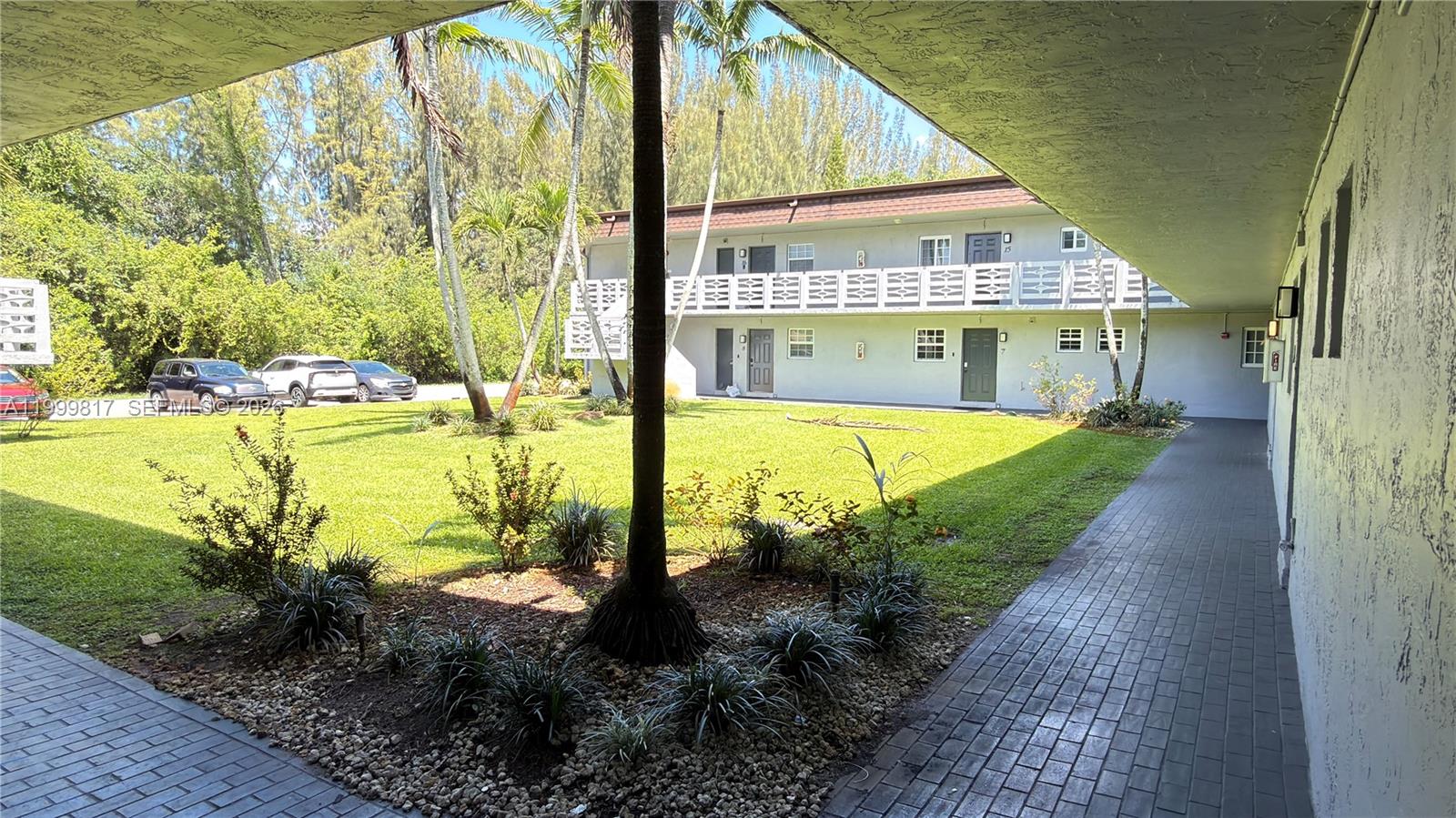 GOLF MANOR BLDG B CONDO - Residential Lease