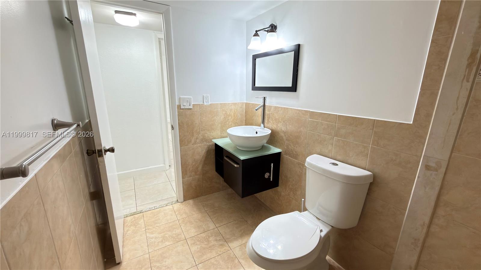 GOLF MANOR BLDG B CONDO - Residential Lease