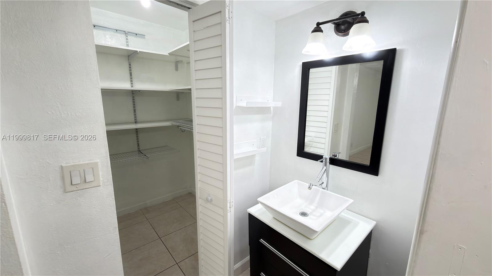 GOLF MANOR BLDG B CONDO - Residential Lease