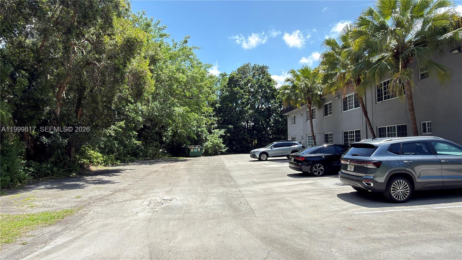 GOLF MANOR BLDG B CONDO - Residential Lease