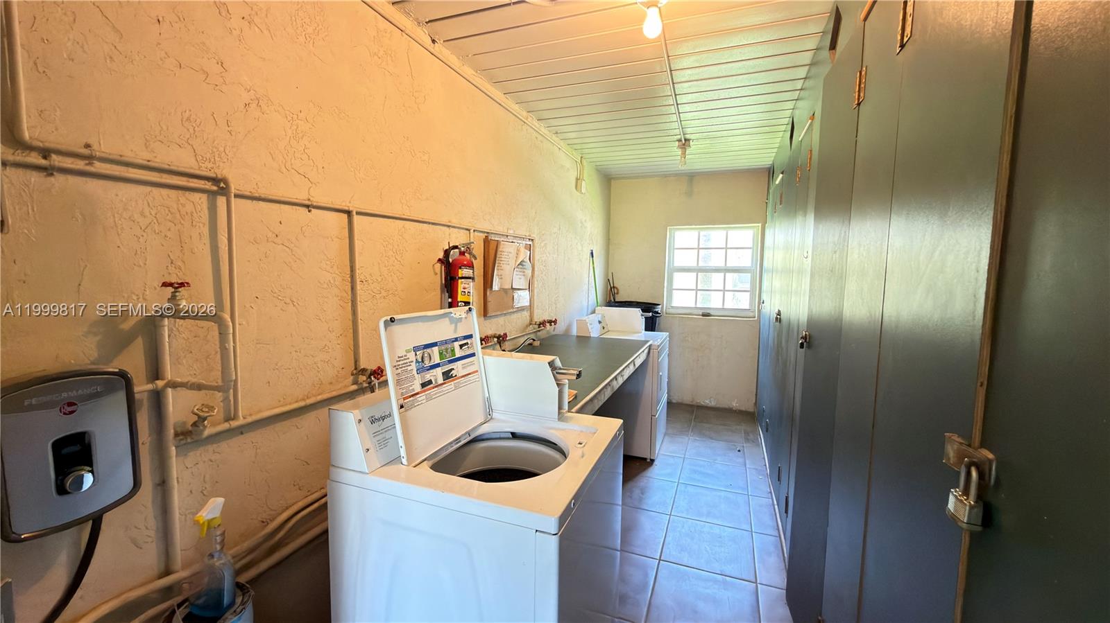 GOLF MANOR BLDG B CONDO - Residential Lease