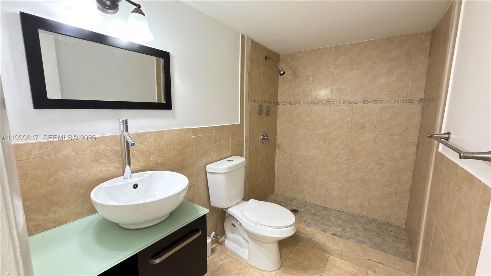 GOLF MANOR BLDG B CONDO - Residential Lease