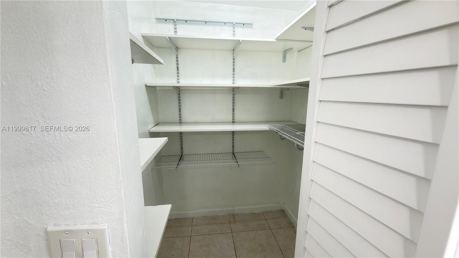 GOLF MANOR BLDG B CONDO - Residential Lease