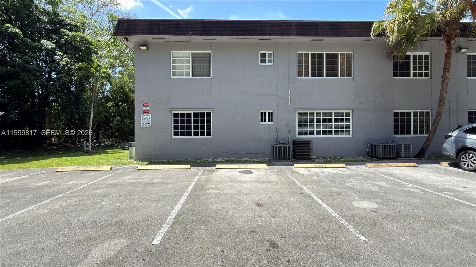 GOLF MANOR BLDG B CONDO - Residential Lease