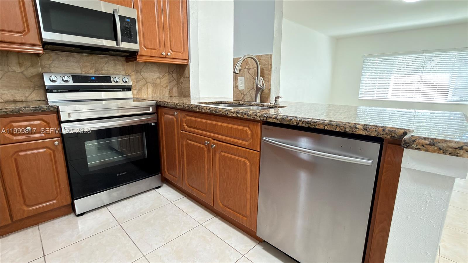 GOLF MANOR BLDG B CONDO - Residential Lease