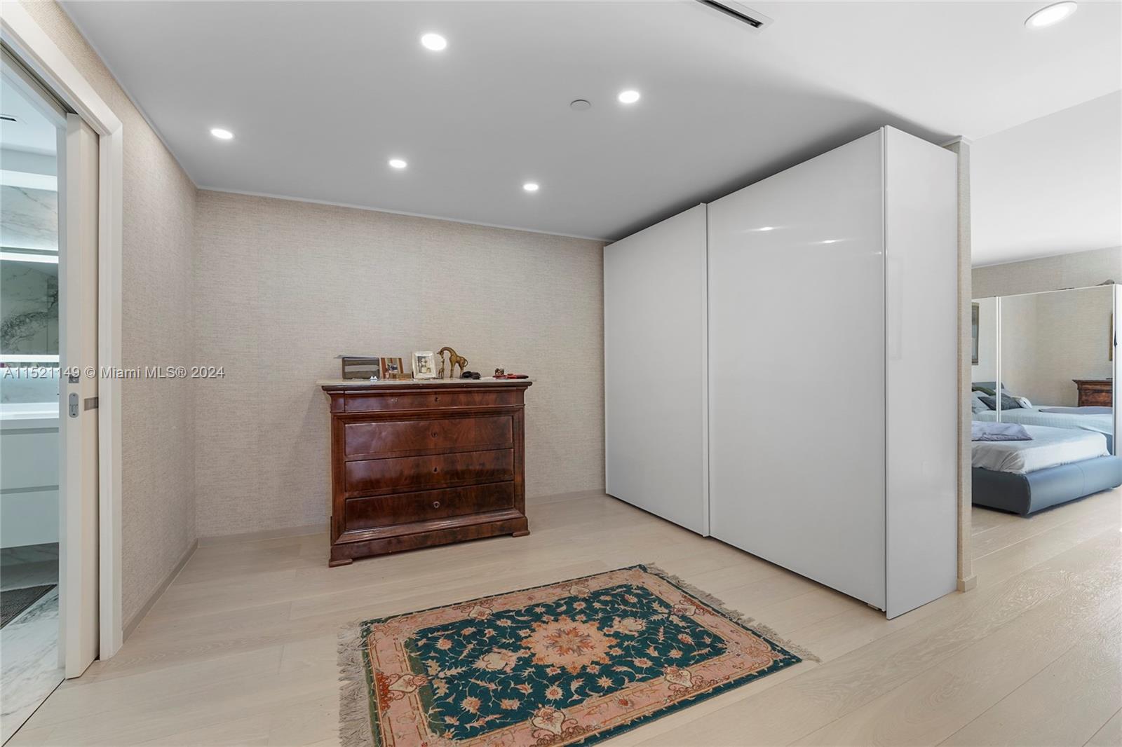 BRICKELL KEY ONE CONDO - Residential