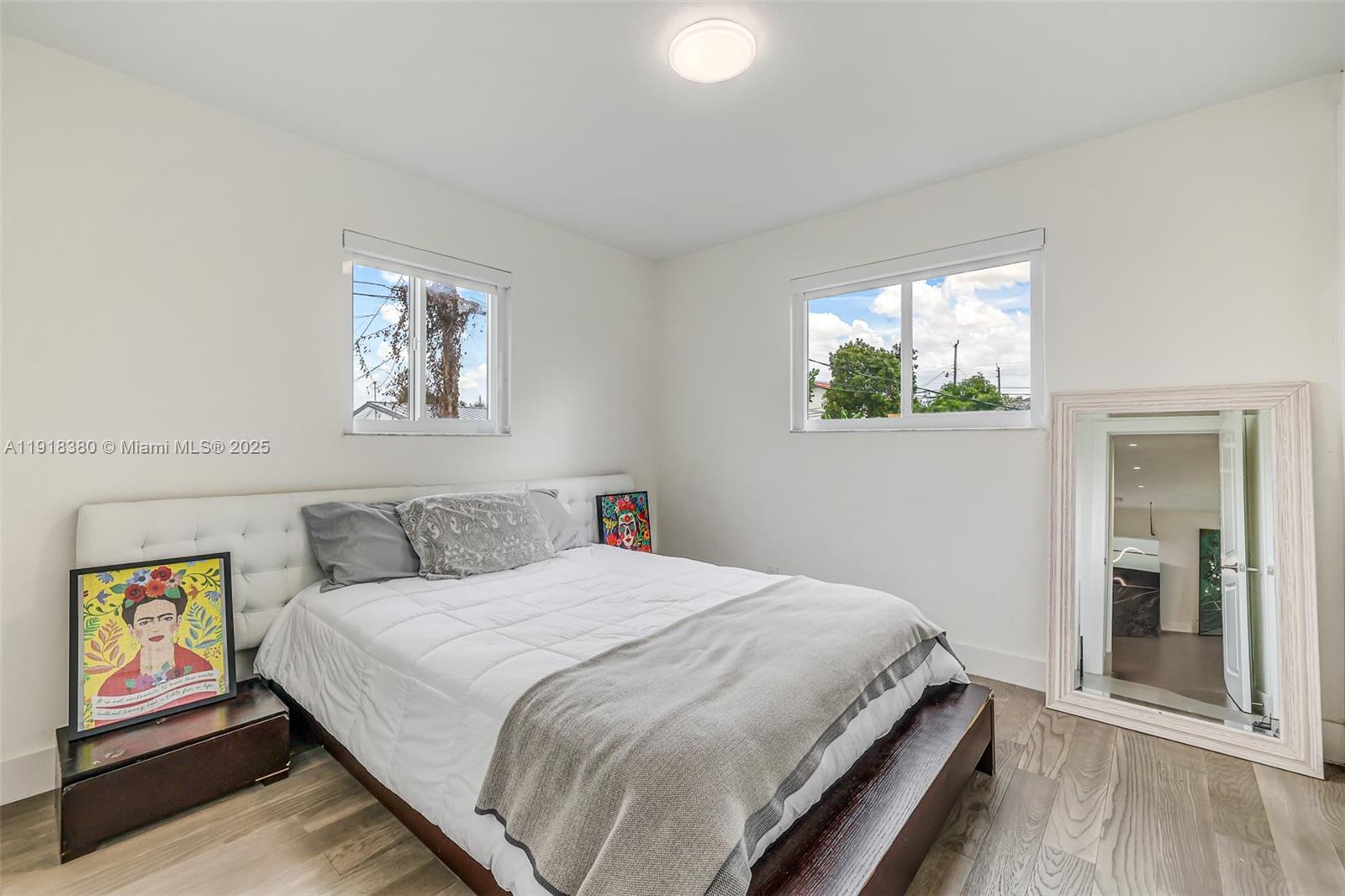 MIRACLE MANOR 3RD ADDN - Residential