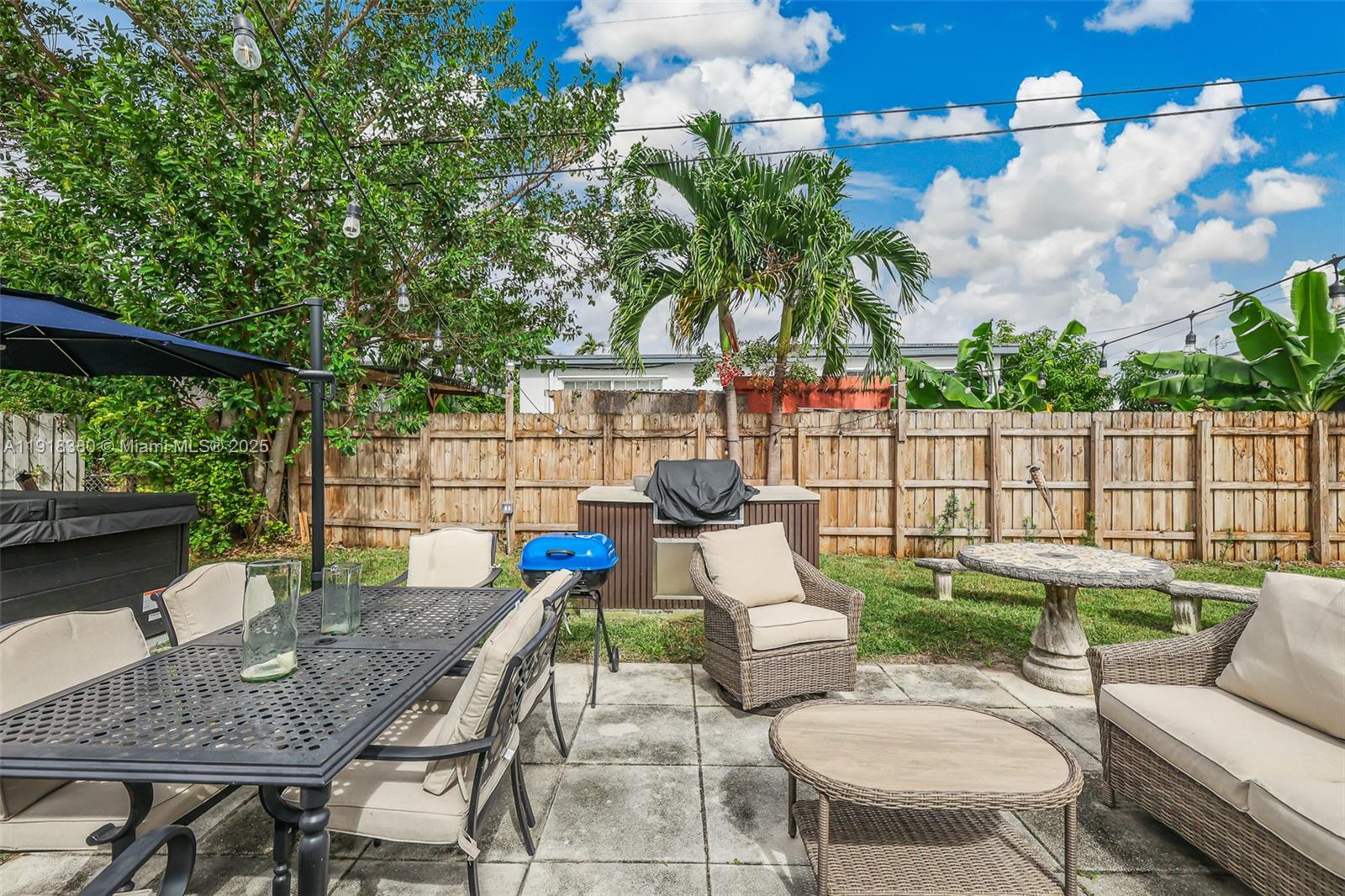 MIRACLE MANOR 3RD ADDN - Residential