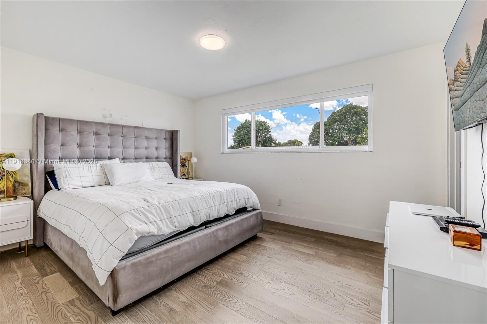 MIRACLE MANOR 3RD ADDN - Residential