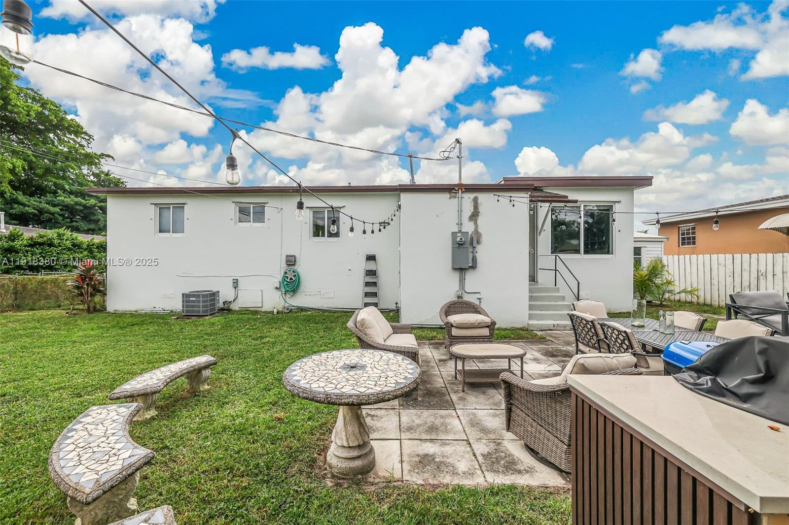 MIRACLE MANOR 3RD ADDN - Residential