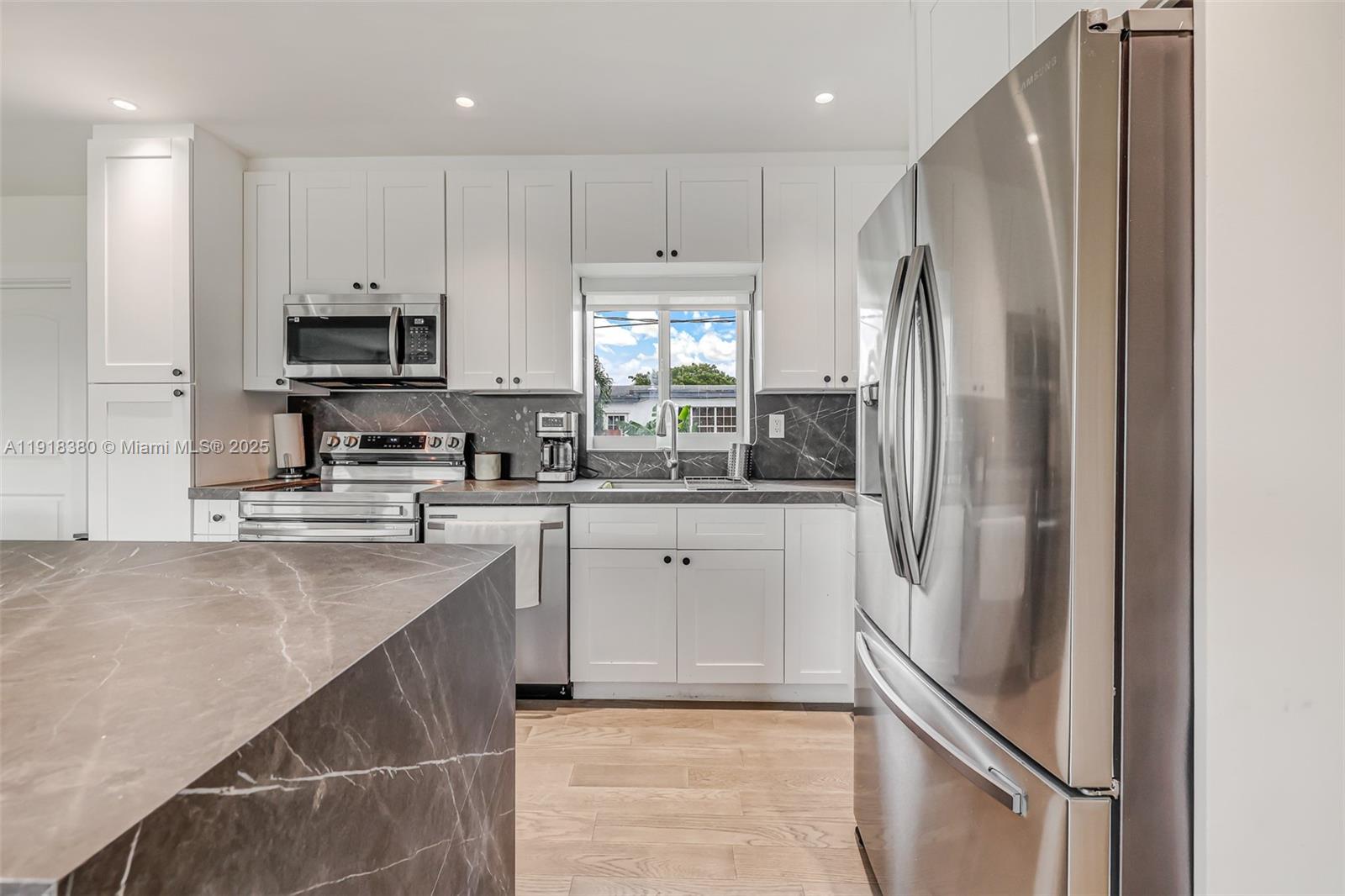 MIRACLE MANOR 3RD ADDN - Residential