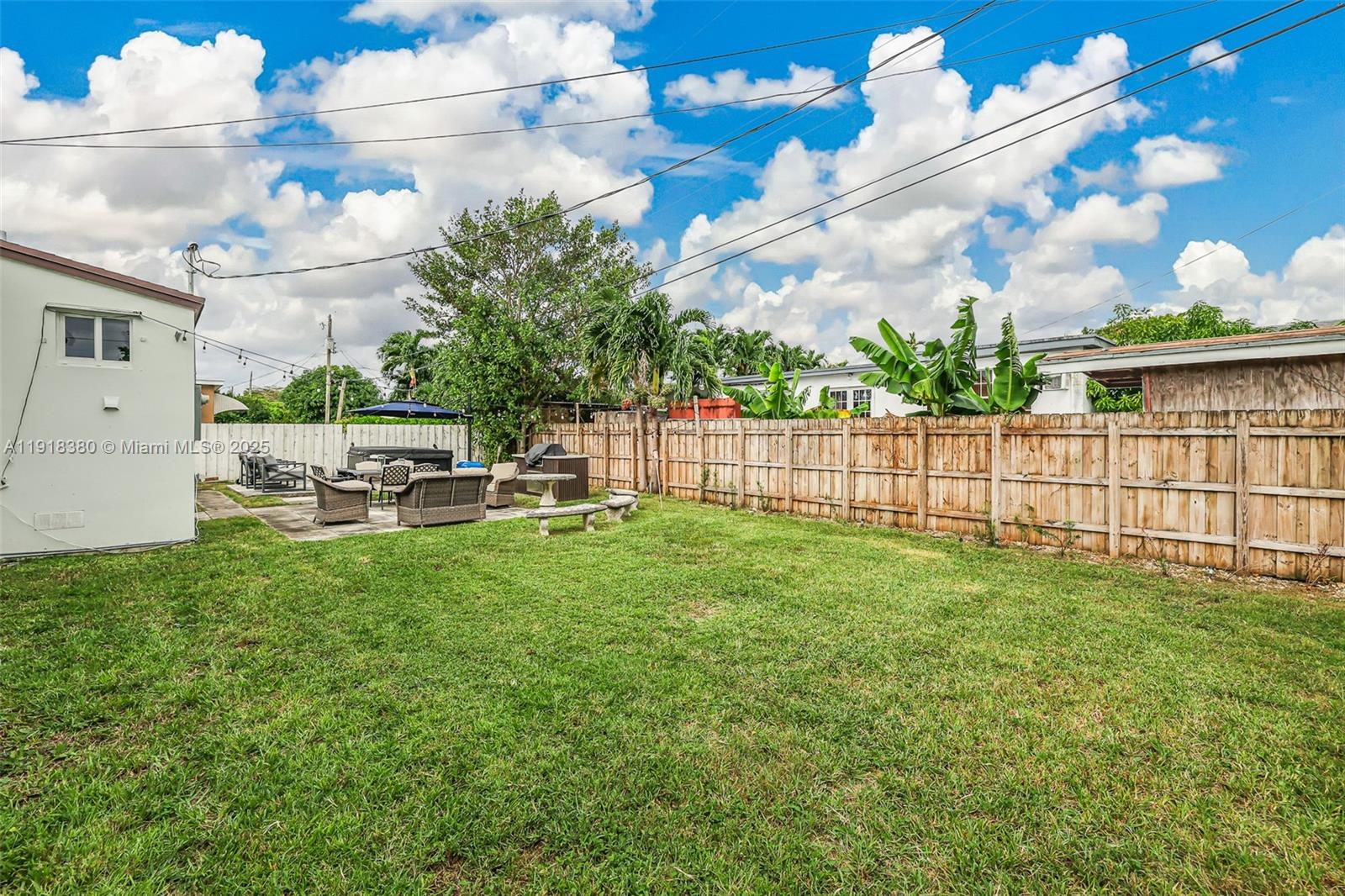 MIRACLE MANOR 3RD ADDN - Residential