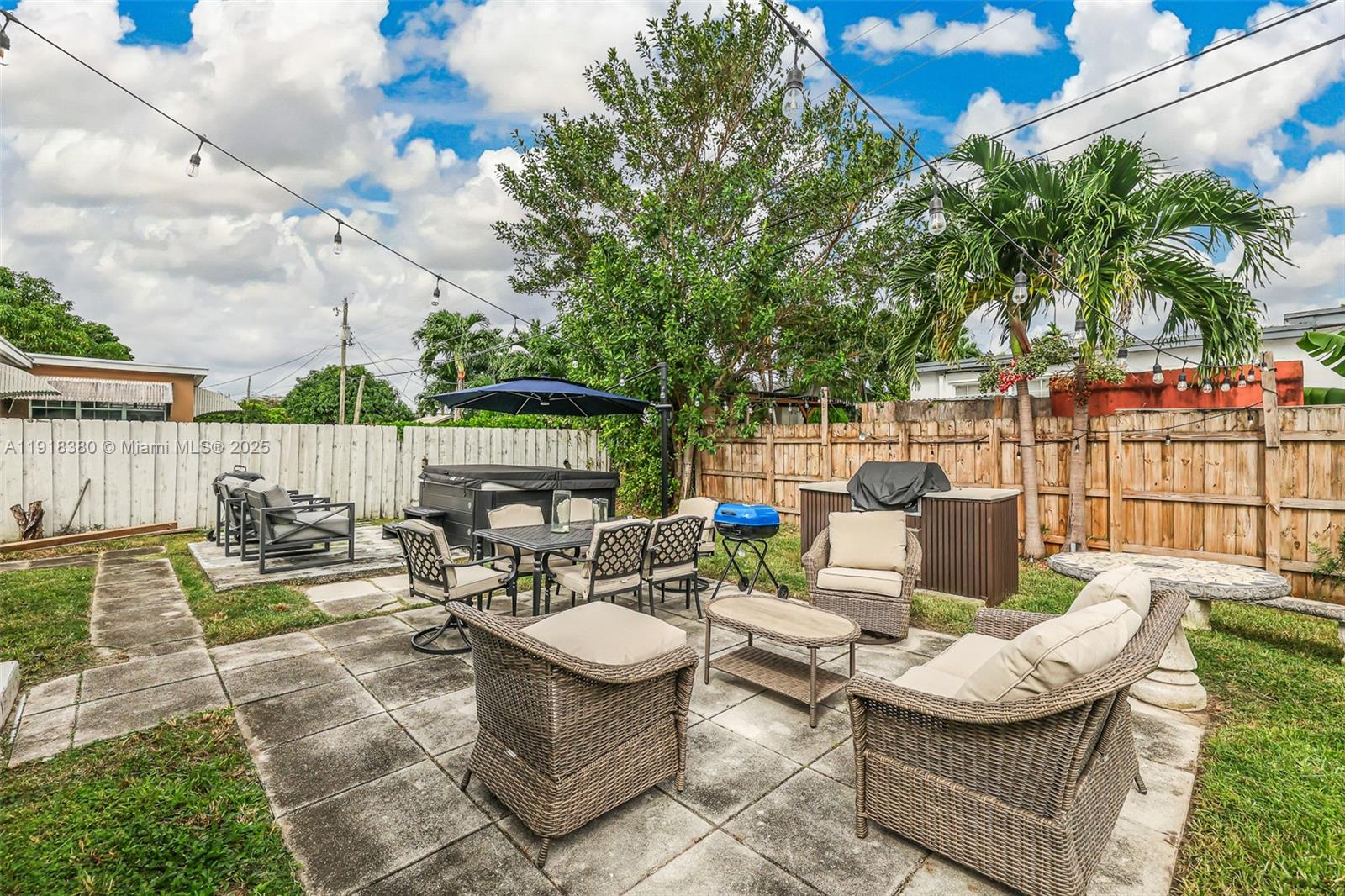 MIRACLE MANOR 3RD ADDN - Residential