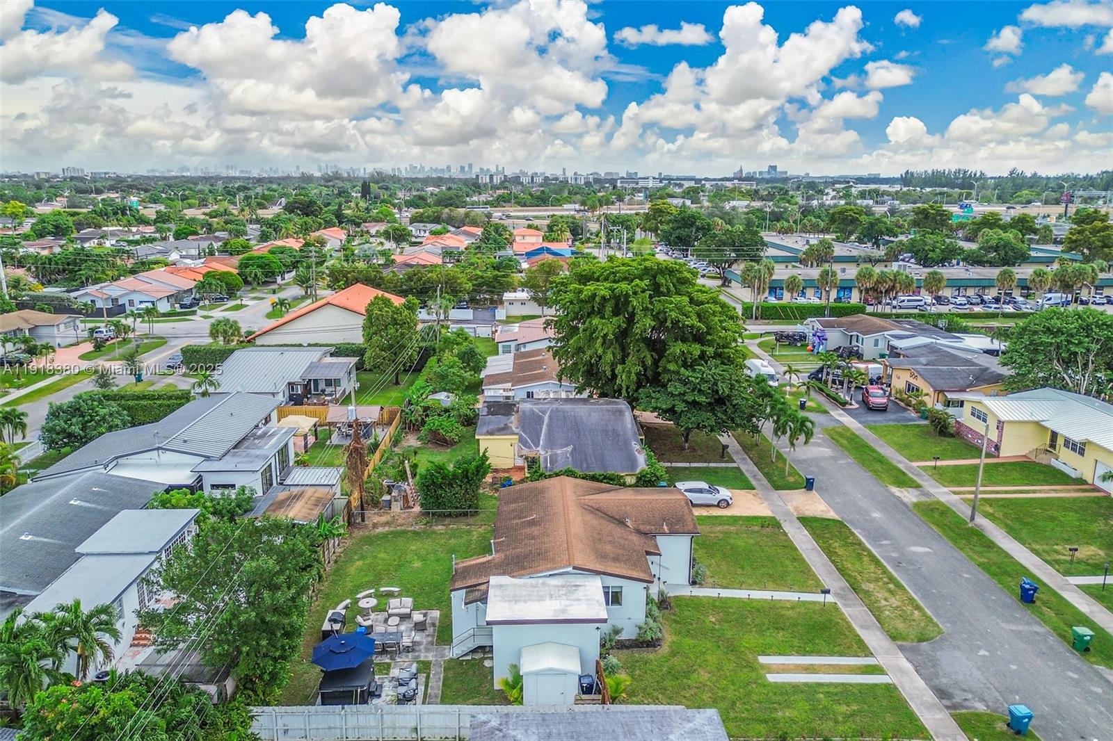 MIRACLE MANOR 3RD ADDN - Residential