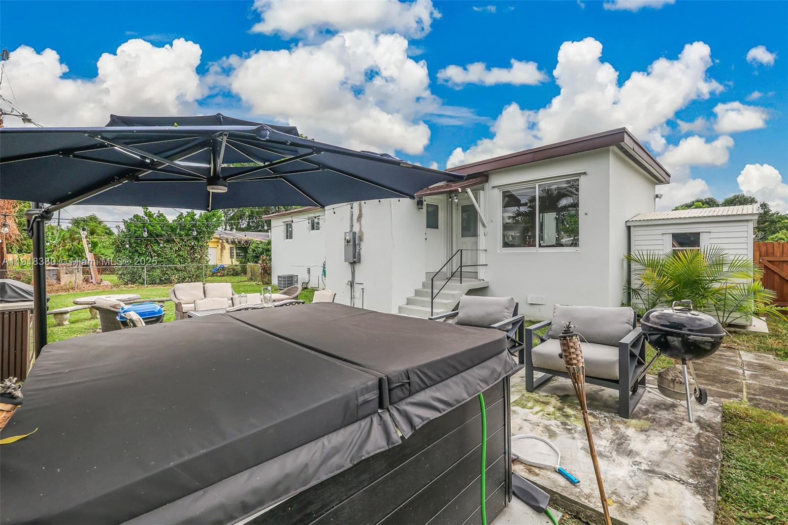 MIRACLE MANOR 3RD ADDN - Residential