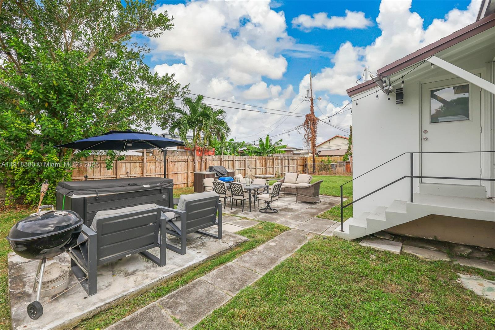 MIRACLE MANOR 3RD ADDN - Residential