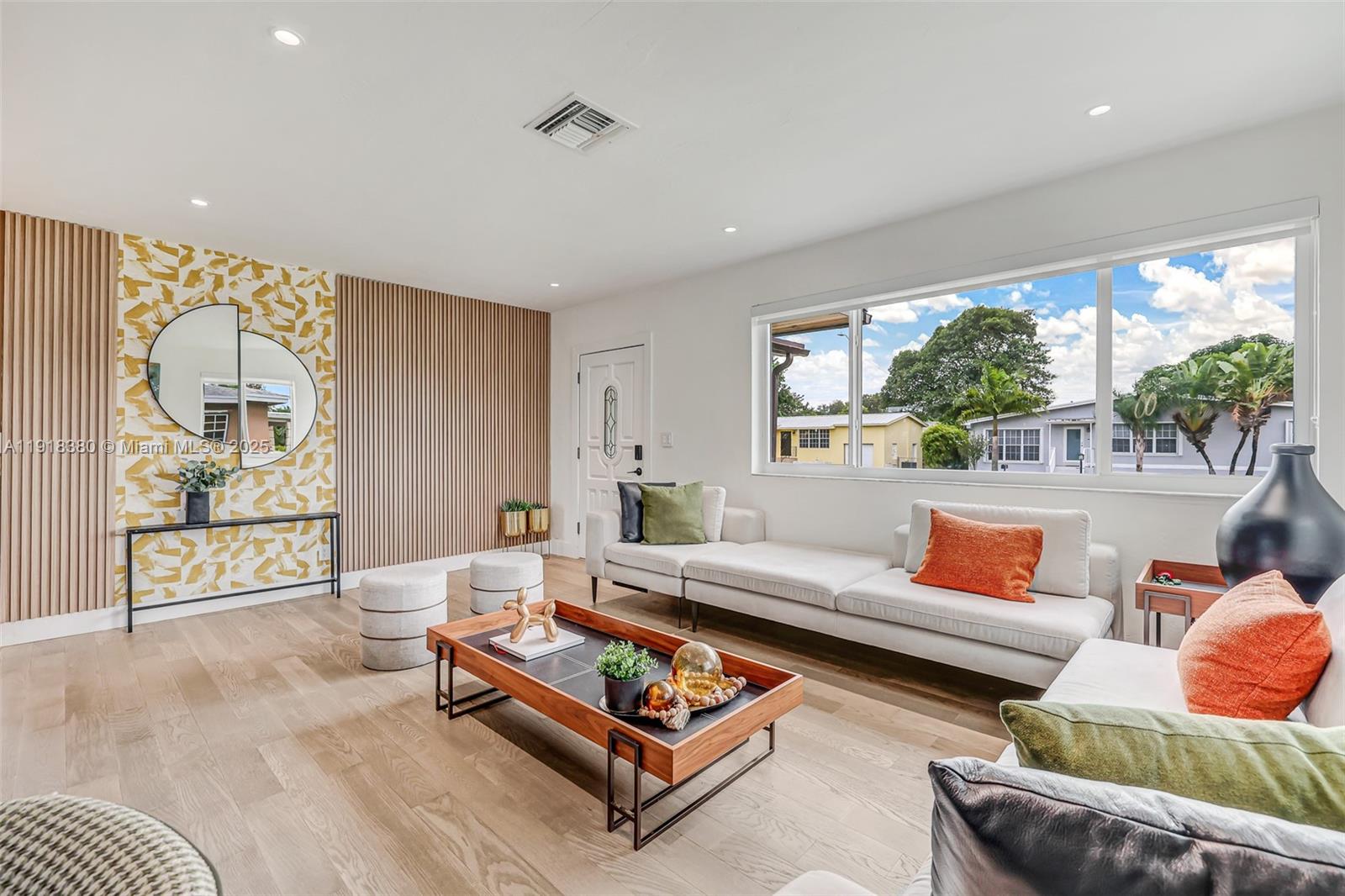 MIRACLE MANOR 3RD ADDN - Residential