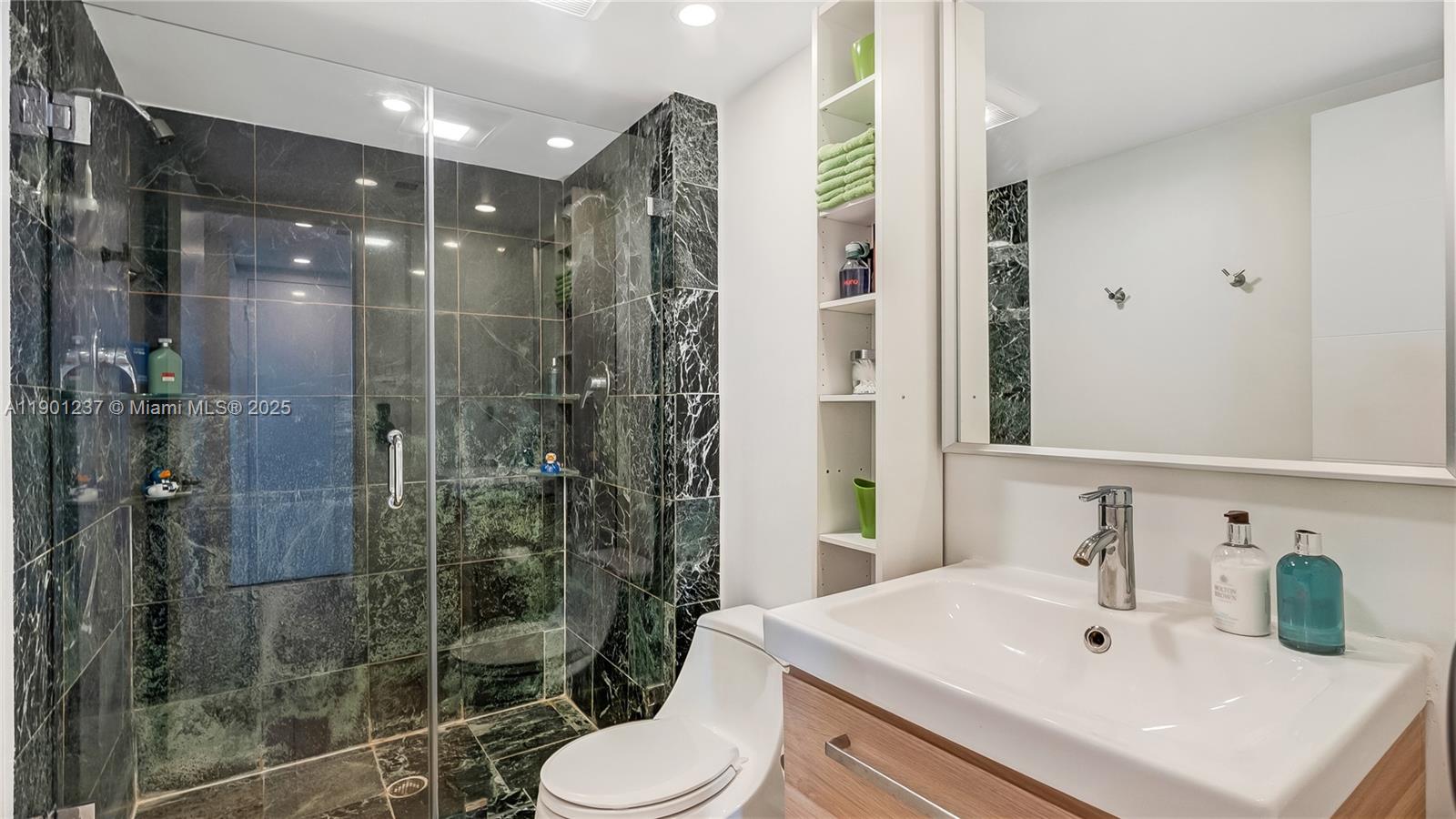 ARLEN HOUSE EAST CONDO - Residential