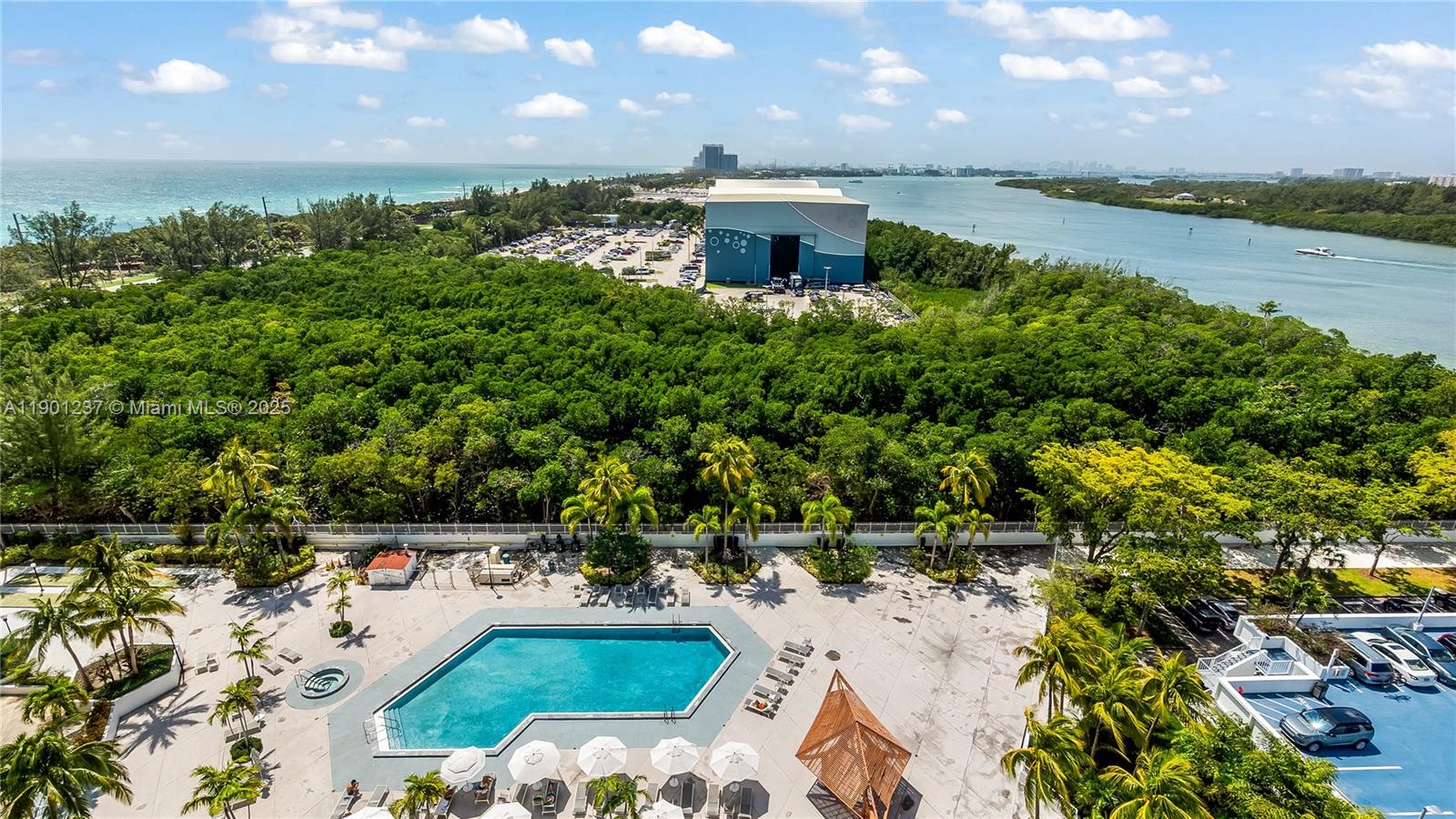 ARLEN HOUSE EAST CONDO - Residential