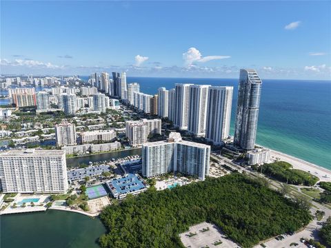 Florida does not have a state income tax 100 Bayview Dr 1807 Sunny Isles Beach FL 33160