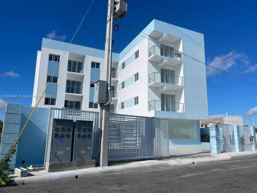 ?? Apartment for Sale – Residencial Luni
1 Bedroom
1 Bathroom
2 Parking Spaces
Perfect for comfortable living or investment in a prime location.