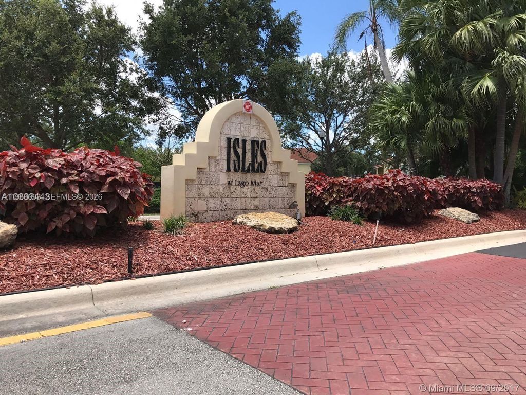 Photo of 595 Vista Isles Dr #1924, Sunrise, FL 33325 (MLS # A11966093)