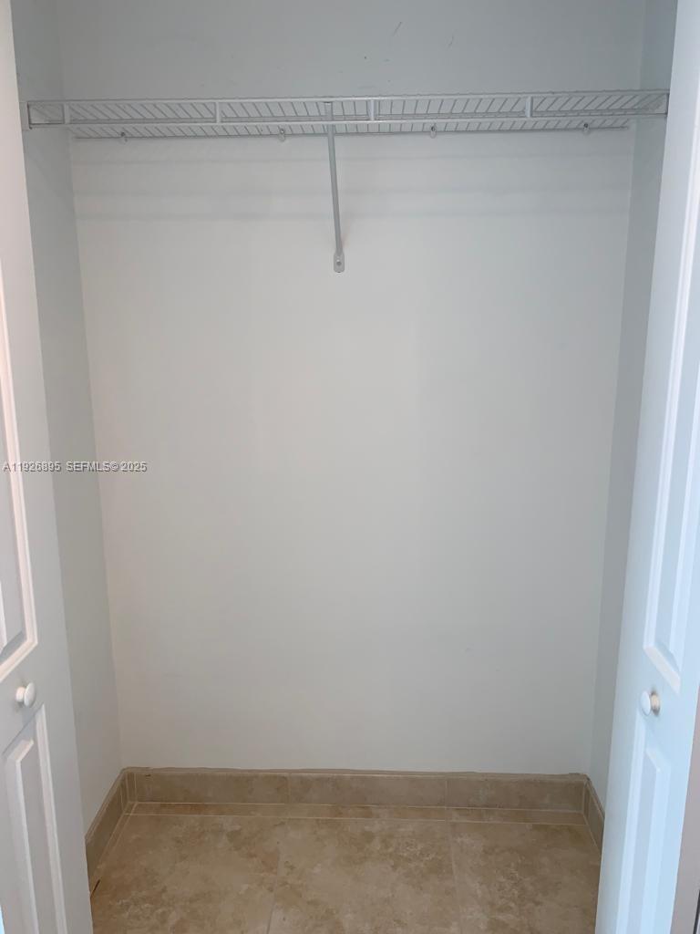 THE COSMOPOLITAN - Residential Lease