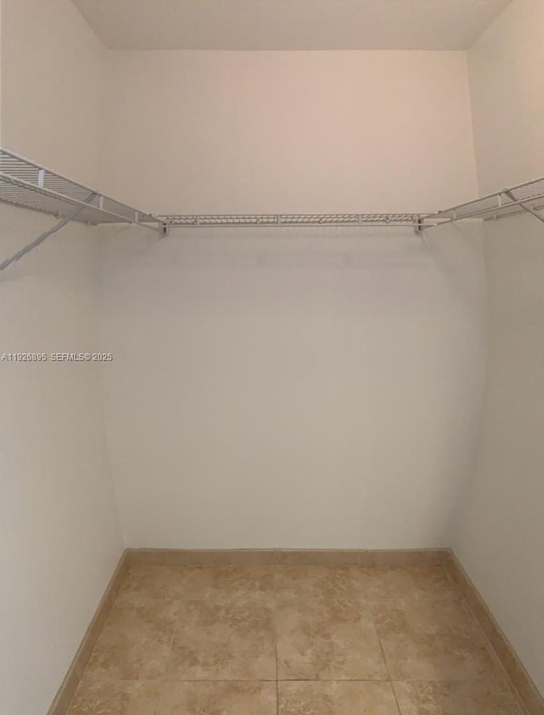 THE COSMOPOLITAN - Residential Lease