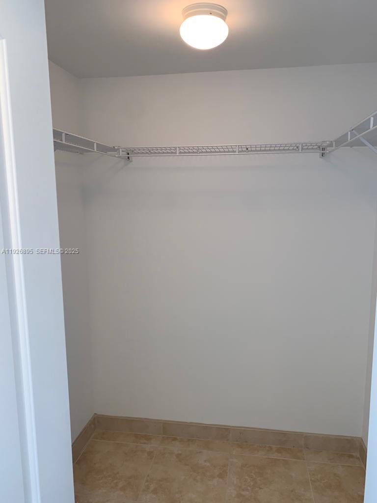 THE COSMOPOLITAN - Residential Lease