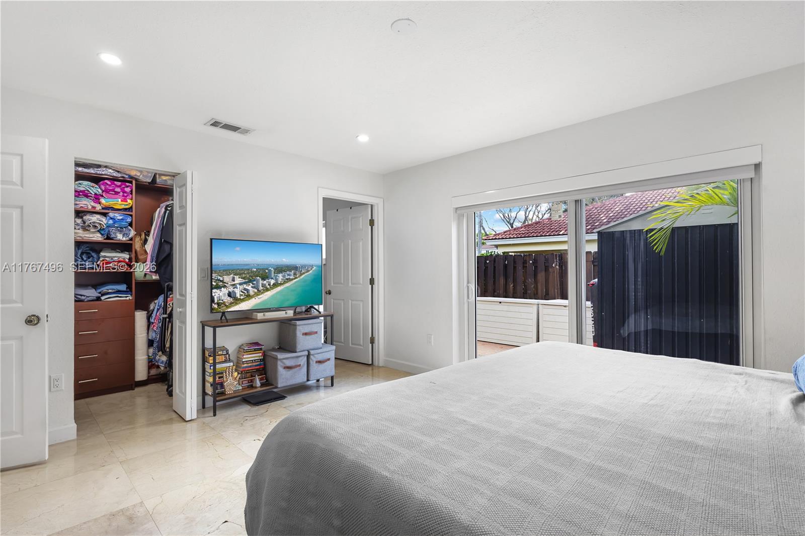 DORAL PALMS - Residential