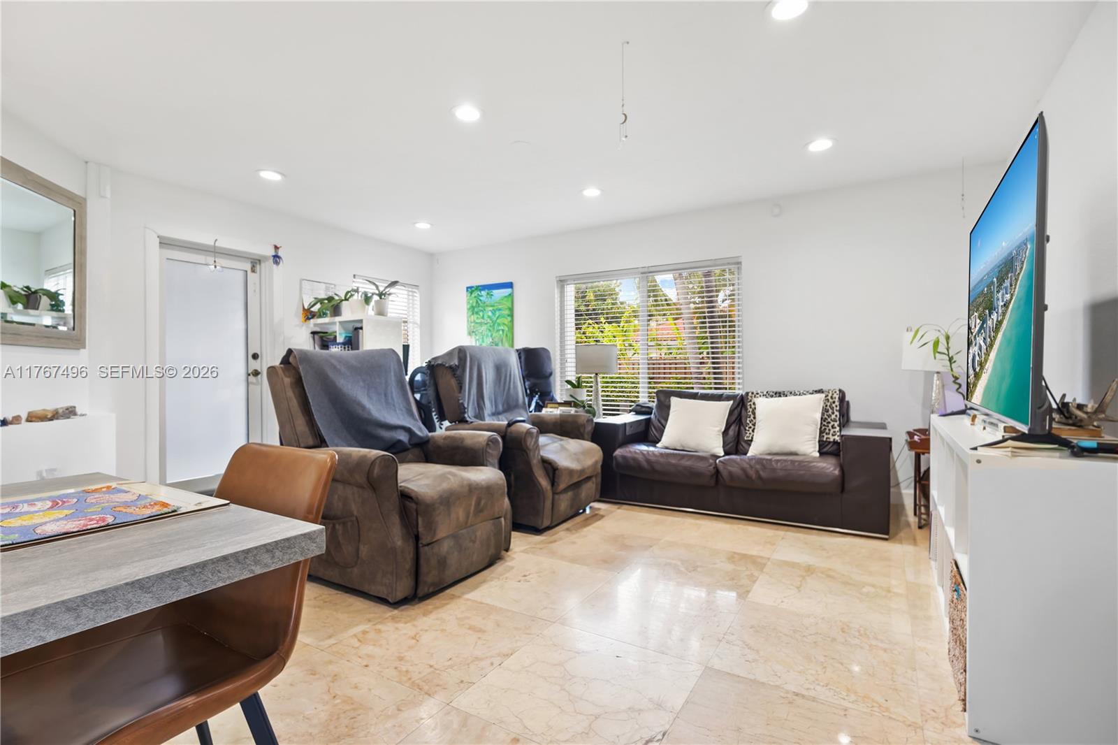 DORAL PALMS - Residential