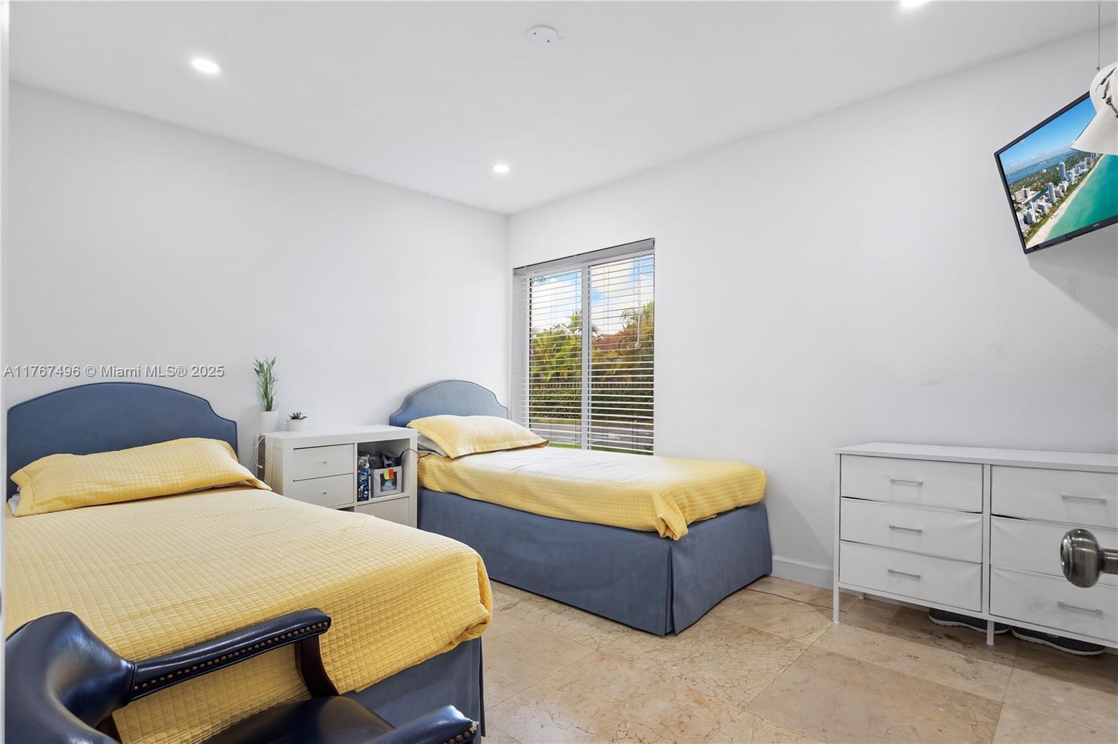 DORAL PALMS - Residential