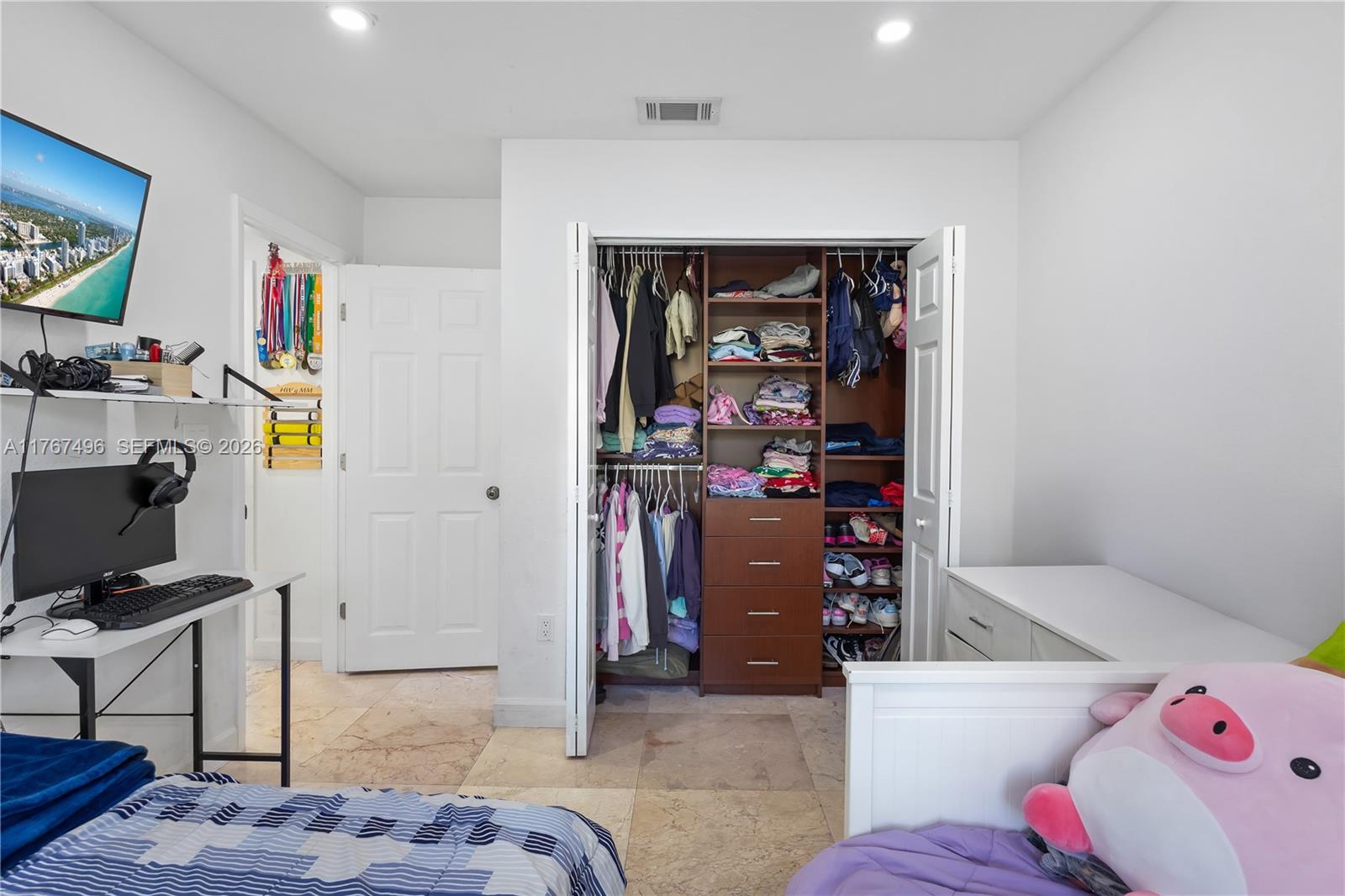 DORAL PALMS - Residential