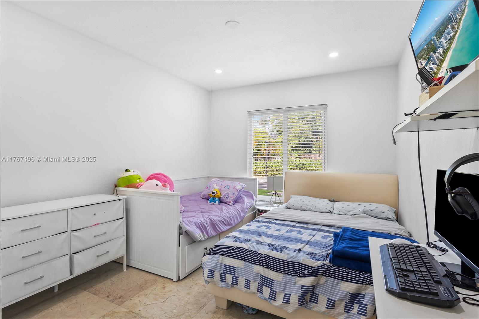 DORAL PALMS - Residential