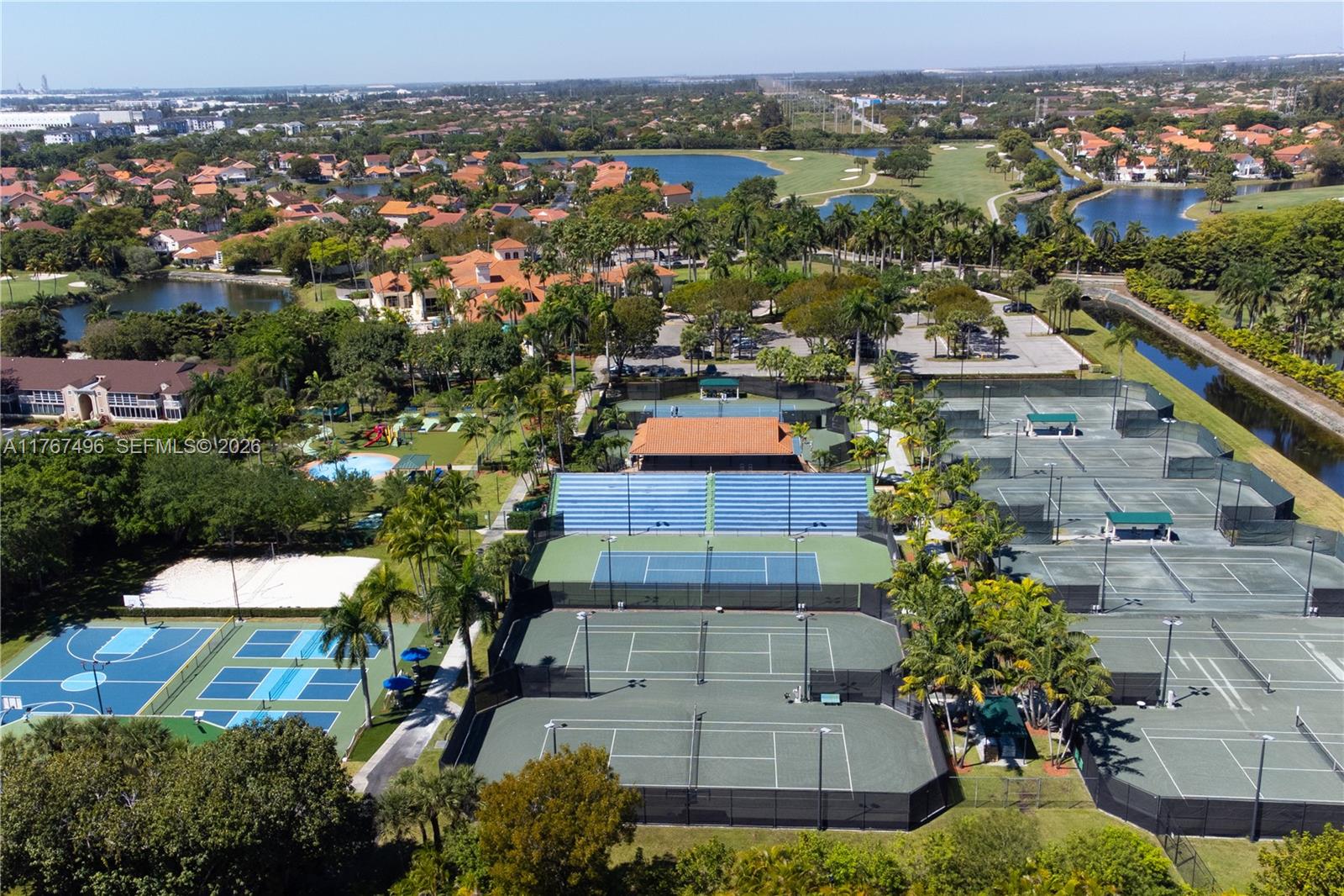 DORAL PALMS - Residential