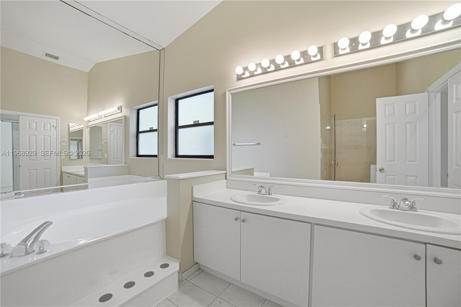 CHAPEL TRAIL REPLAT - Residential