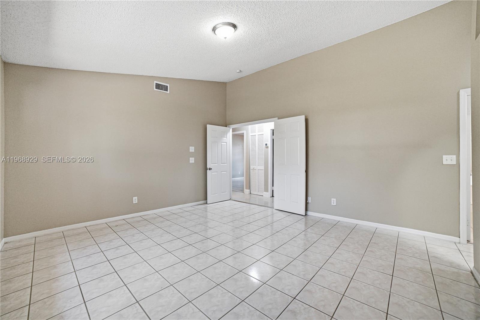 CHAPEL TRAIL REPLAT - Residential