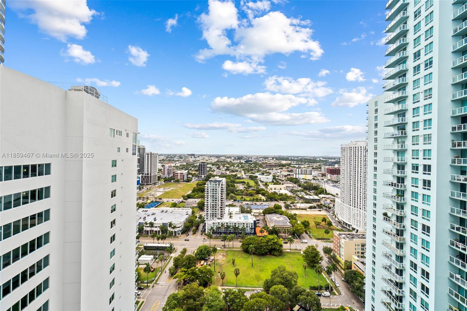 1800 N Bayshore Dr 3704