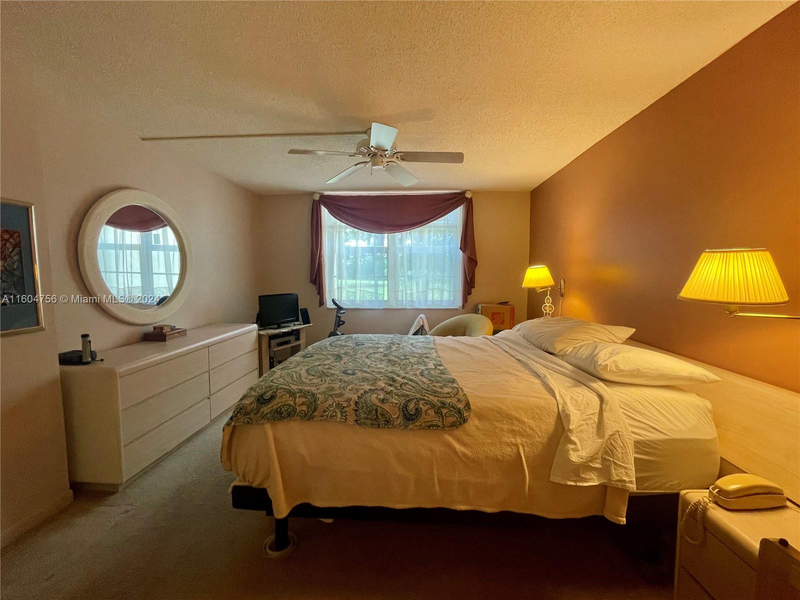 CORONADO AT JACARANDA PHA - Residential