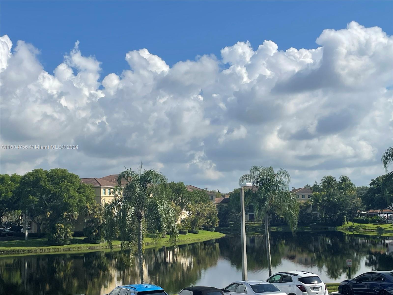 CORONADO AT JACARANDA PHA - Residential